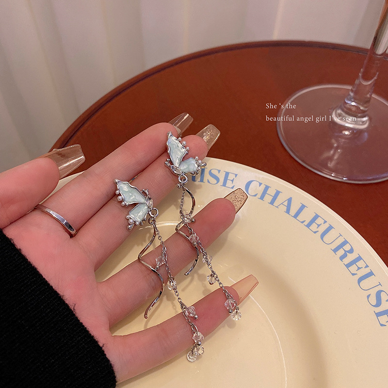 Super ethereal butterfly pearl tassel earrings for women, light luxury, fashionable and high-end, unique bestsellers and internet-famous earrings and earrings full figure