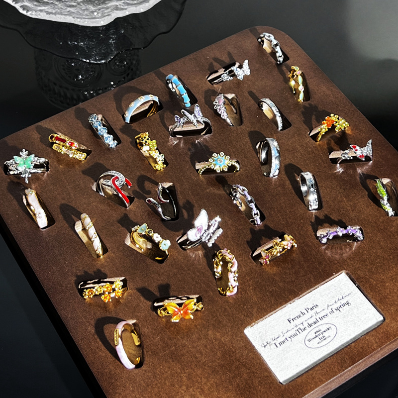 Geometric enamel drop glaze exquisite and high-end snake-shaped butterfly opening ring, a fashionable ring with a light luxury and elegant touch for women full figure