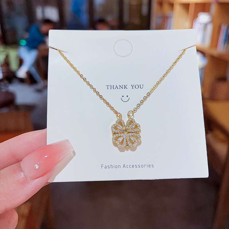 Four-leaf Petal is a multi-wear heart-shaped necklace that is versatile for women, featuring a niche design and a high-end accessory pendant. It is a best-selling necklace Application Scenario