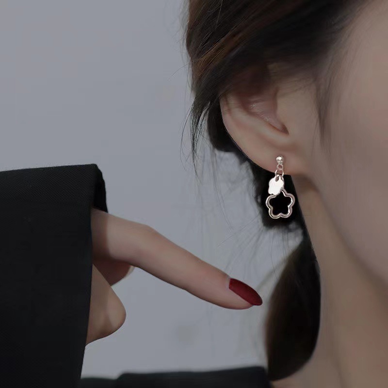 ins Silver Needle Flower Stud earrings for Women, a niche design for summer, 2025 new style earrings, trendy and high-end, light luxury earrings Specification drawing