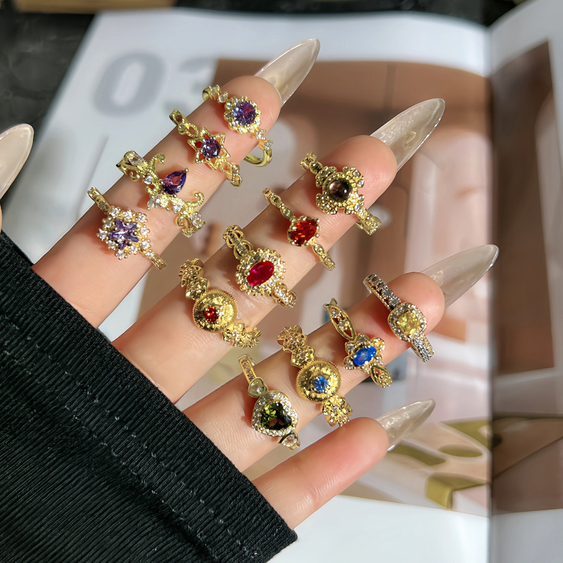 The new cross-border colored gemstone series features a retro and exquisite purple diamond fashion ring with a court style. It is a light luxury ring with a niche design for women details Picture