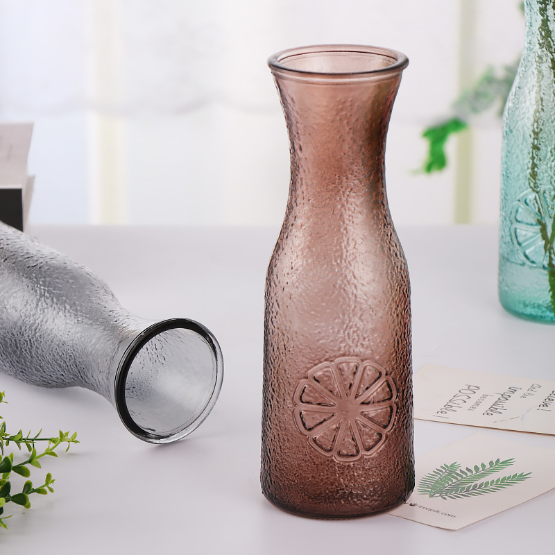 New creative ice chrysanthemum vase, flower arrangement, hydroponic vase, living room rose and lily decorative vase Application Scenario