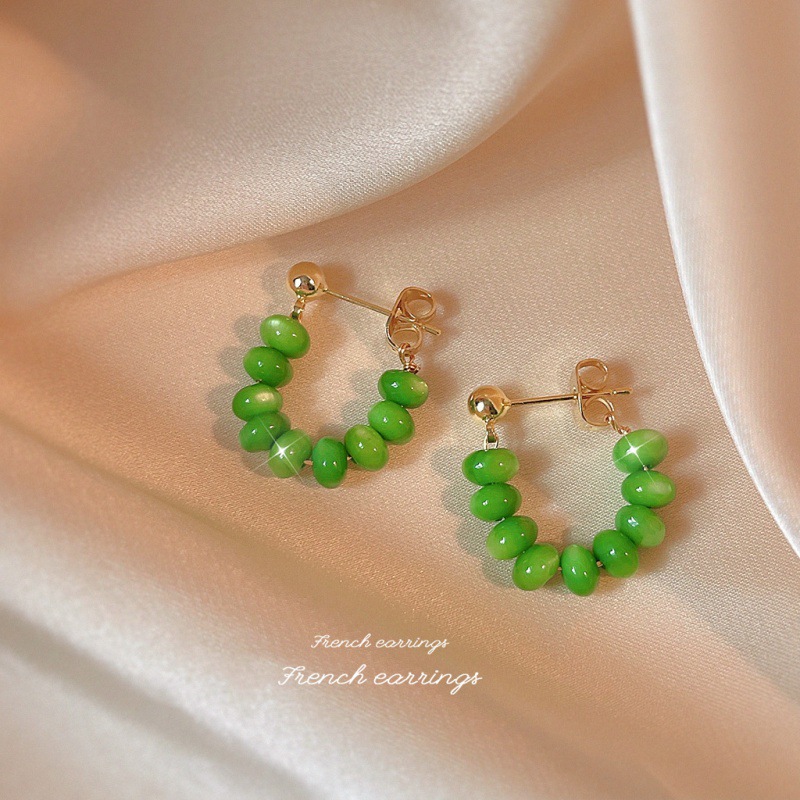 Douyin's same style recommendation ~ Retro light luxury green cat's eye stone, niche design sense, high-quality earrings, one-piece consignment full figure