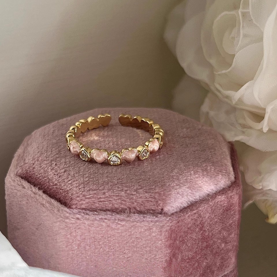 Korean-style pink glazed heart-shaped zircon ring, a niche design for women, light luxury and exquisite index finger ring, elegant open ring Application Scenario