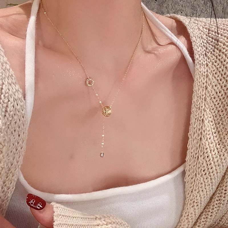 Brushed waist diamond-encrusted necklace for women, 2025 style, light luxury, niche collarbone chain, versatile and elegant necklace full figure