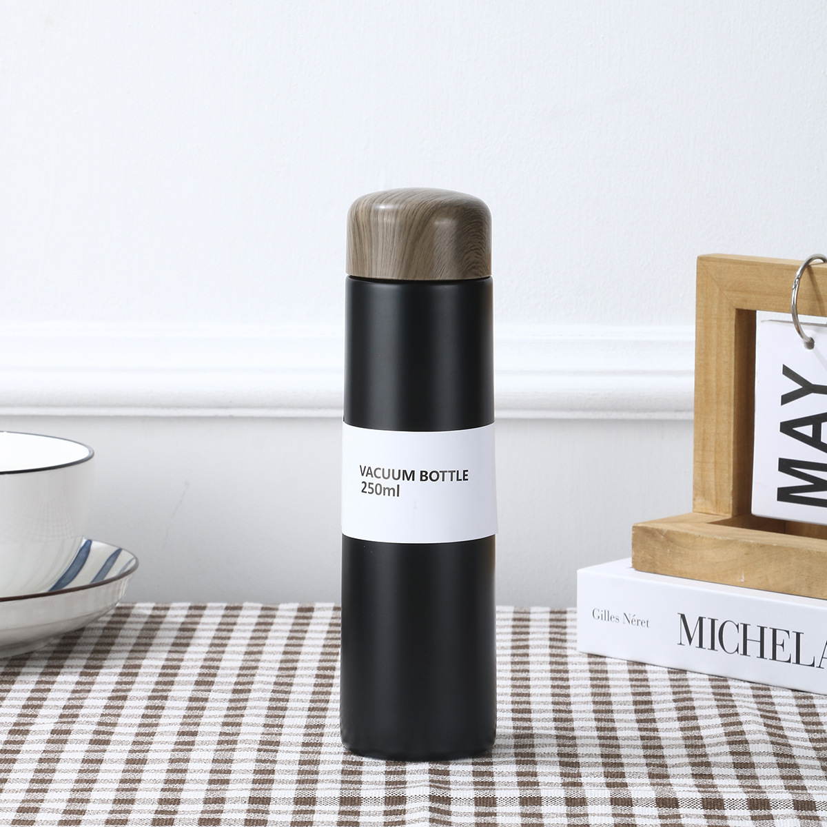 New cute wood-grain lid mini pocket cup, 304 stainless steel double-layer insulated cup, portable large-capacity car cup details Picture