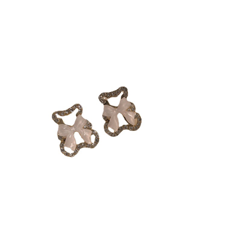 Cute bow bear ~ Super Sparkling earrings, sweet and girlish spring 2025 new ear accessories, trendy ear clips Item Picture