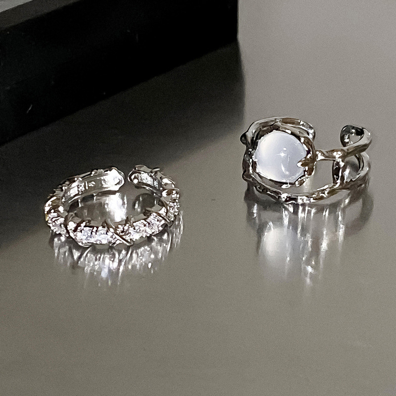 French exquisite and gentle moonstone open ring for women, diamond-encrusted, light luxury, trendy and niche design, personalized and fashionable food ring Specification drawing