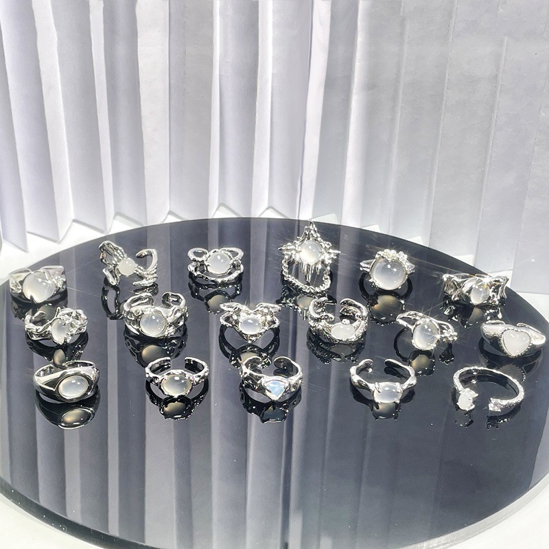 A cool and stylish opal open ring with a unique style for women on Instagram. It's a versatile and exquisite index finger ring with a cold and elegant style Specification drawing