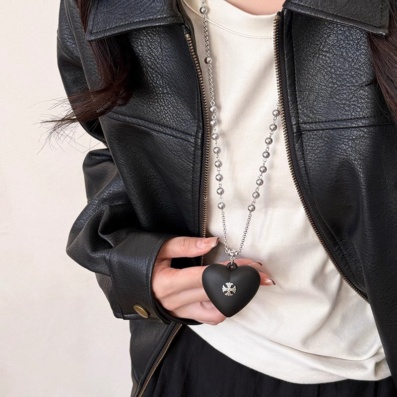 Black pearl heart-shaped pendant necklace for women, Baroque-style cross fashion, simple and versatile necklace Specification drawing
