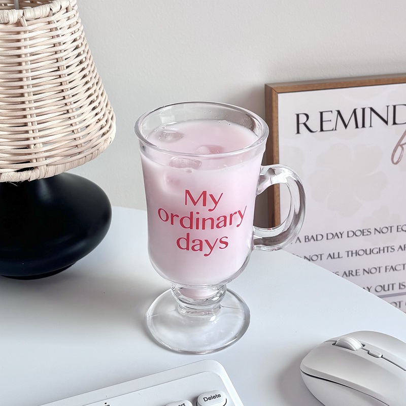 High appearance level, ins girl heart, glass cup with handle, juice cup, latte coffee cup, household water cup, milk cup Application Scenario