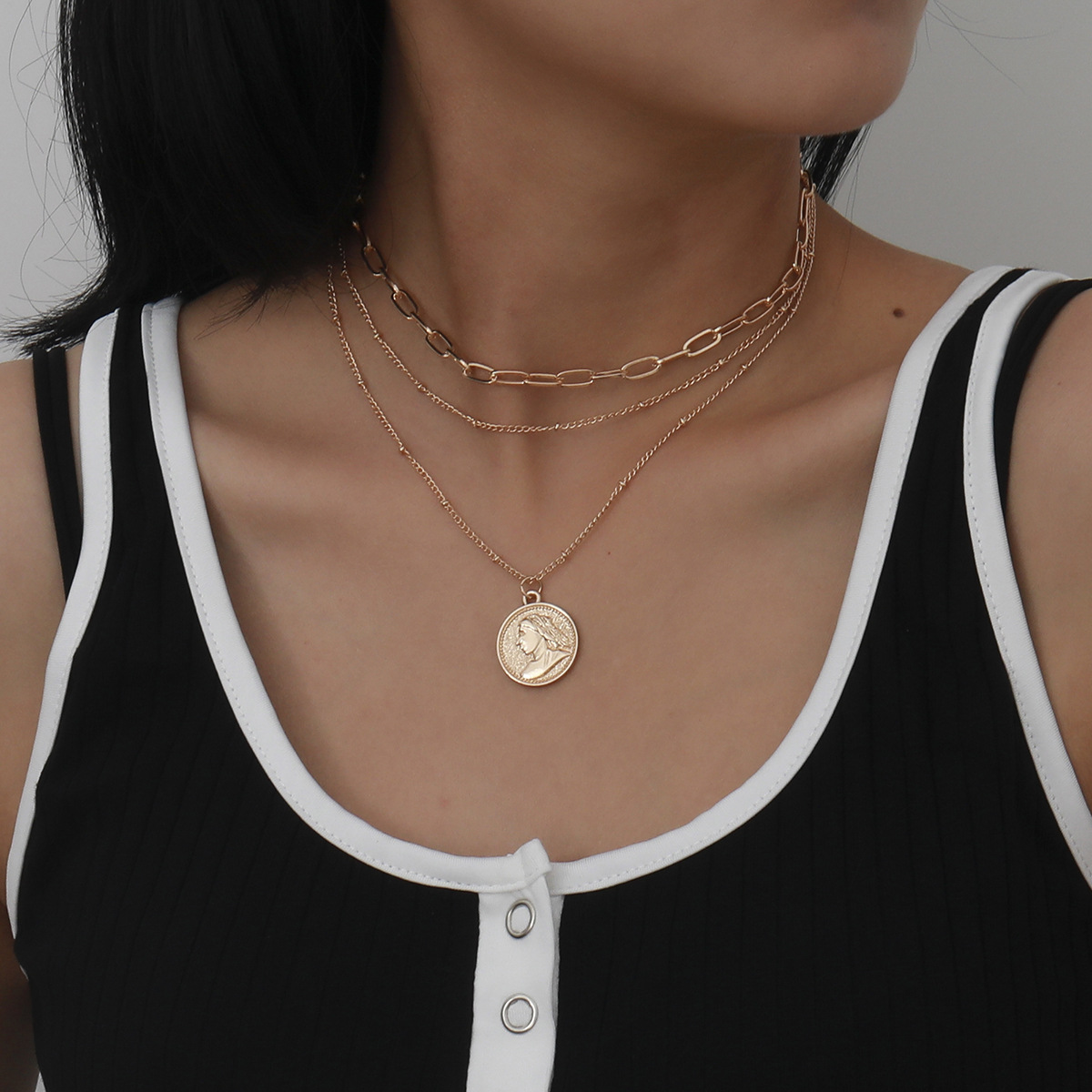 European and American cross-border creative accessories, retro punk portrait chain necklace, women's simple alloy set, metal necklace full figure