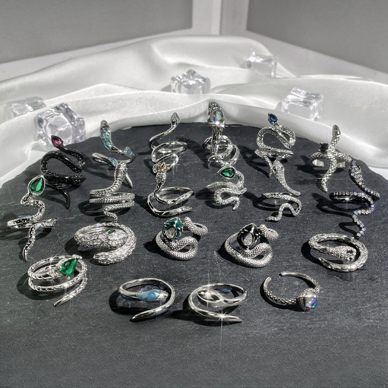 European and American punk cool snake-shaped opening ring, neutral hip-hop fashion personality index finger ring, cold style quality ring full figure