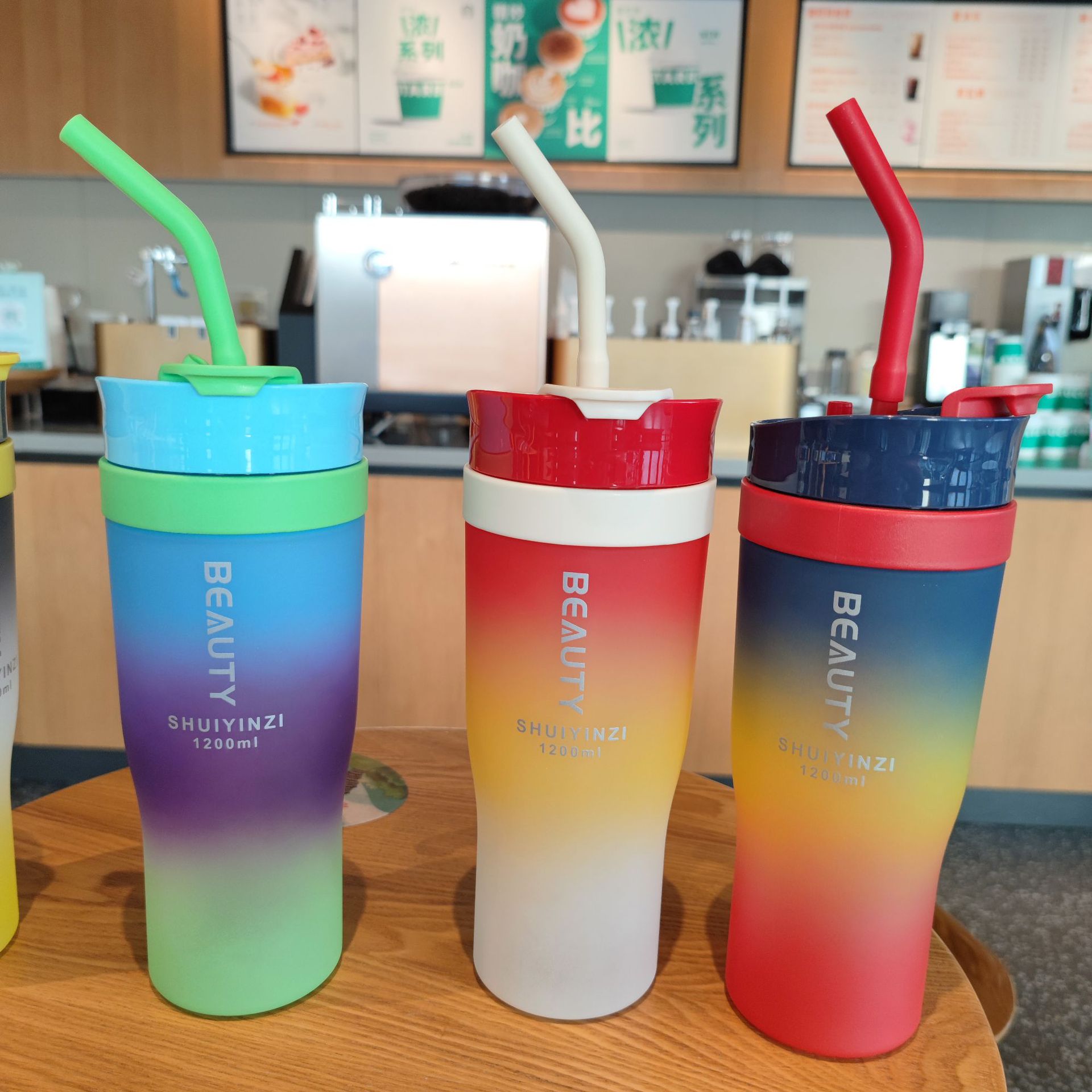 Summer car ice King Cup straw double-drinking gradient color car cup in stock wholesale portable handle plastic water cup full figure