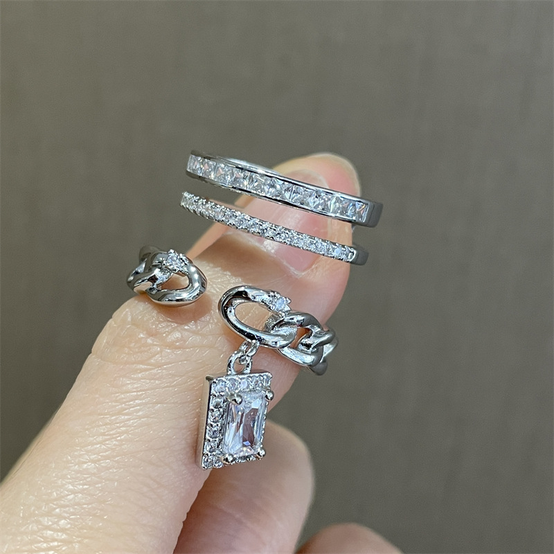 A niche sweet and cool style, unique geometric diamond zircon open ring, versatile and elegant square ring, a layered ring worn by a socialite Application Scenario