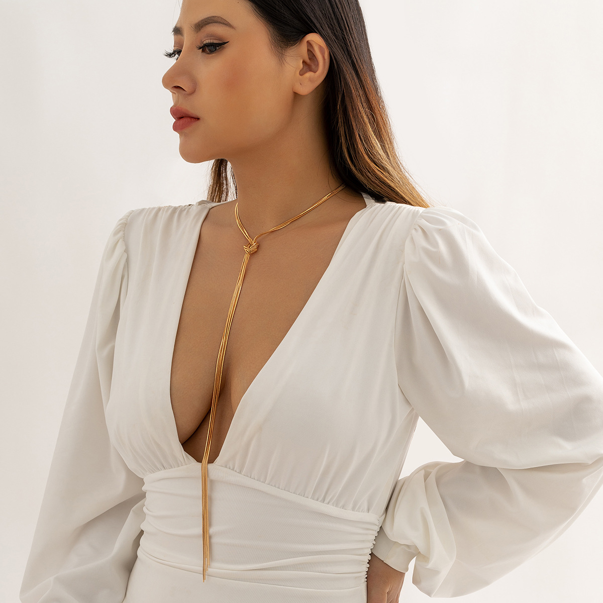 European and American cross-border jewelry, Meila high-end long chain necklace, unique and niche tassel chain, collarbone chain full figure