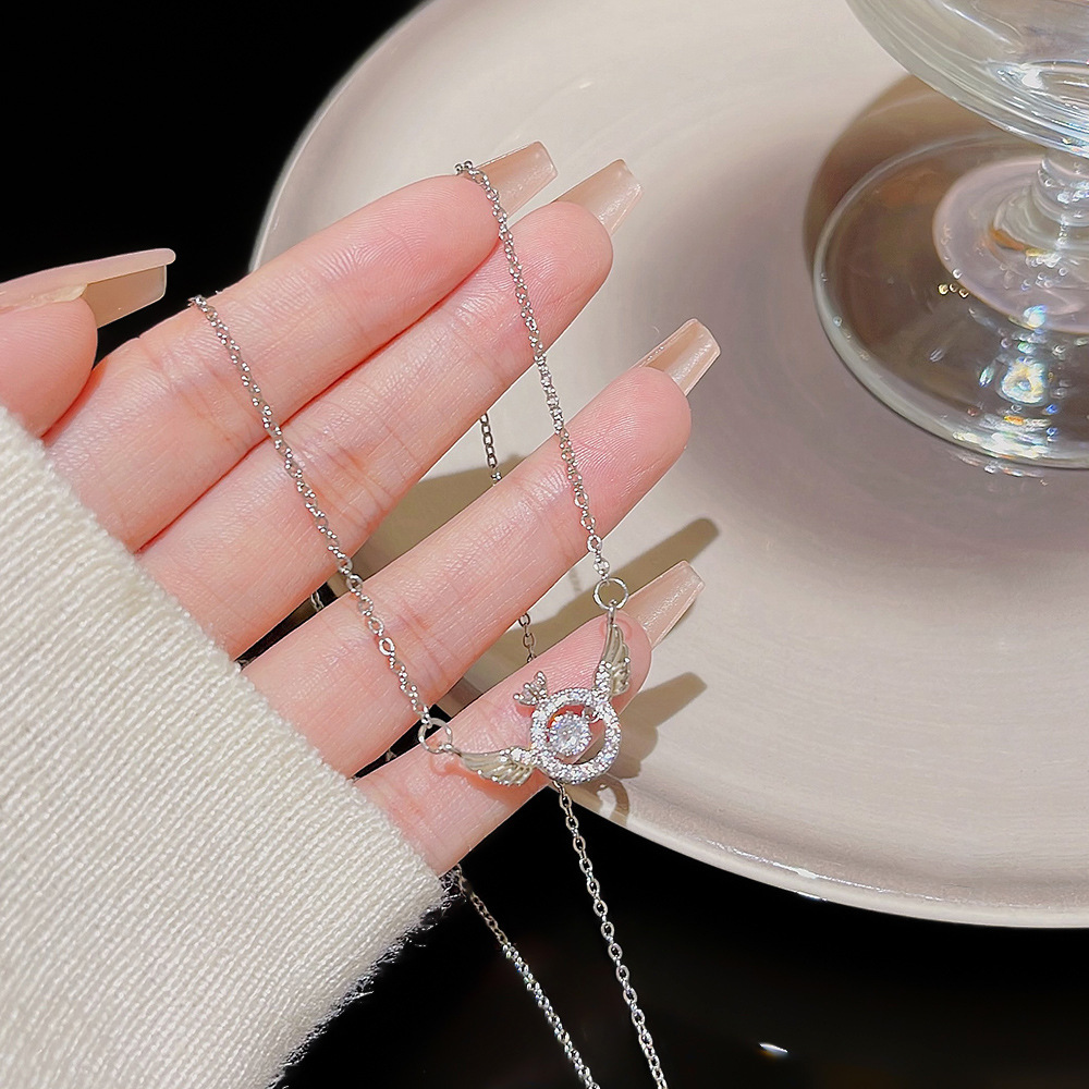 Cute little angel wing necklace, a unique design for women, titanium steel collarbone chain, a popular gift for your girlfriend Application Scenario