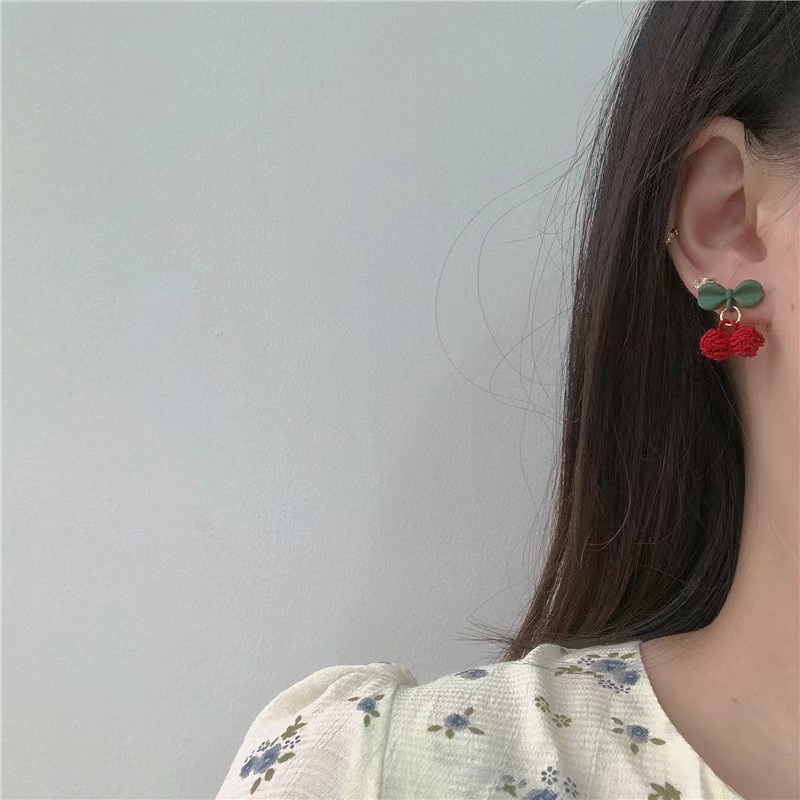 Summer cherry stud earrings for women, with a niche design sense and high-end Korean style, are a new trend in 2025 details Picture