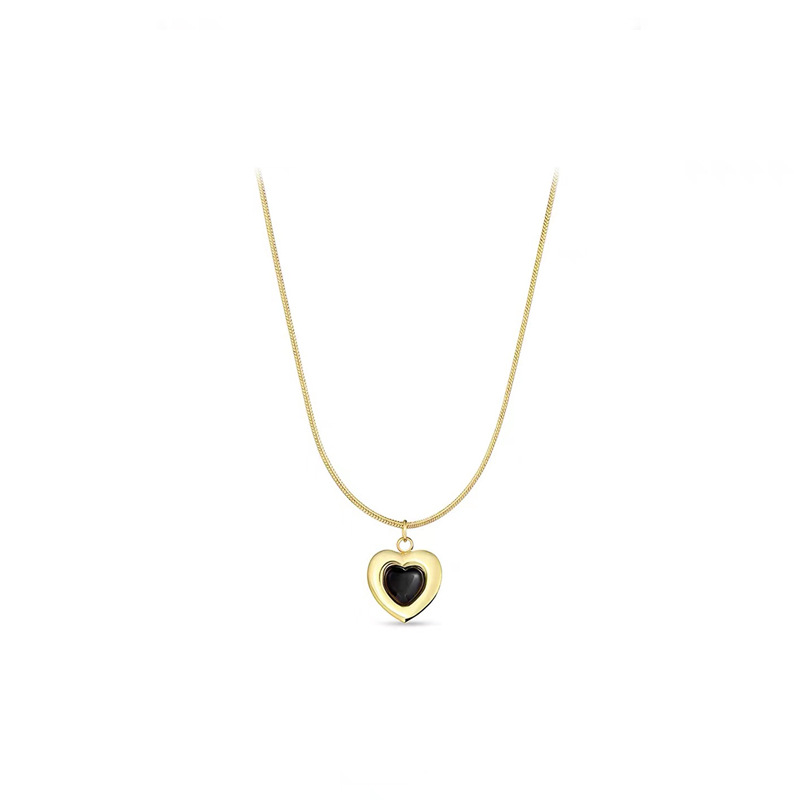 Private collection sharing ~ Heart-shaped alloy necklace, a light luxury and niche design accessory for women, sweet and cool collarbone chain for hot girls Item Picture