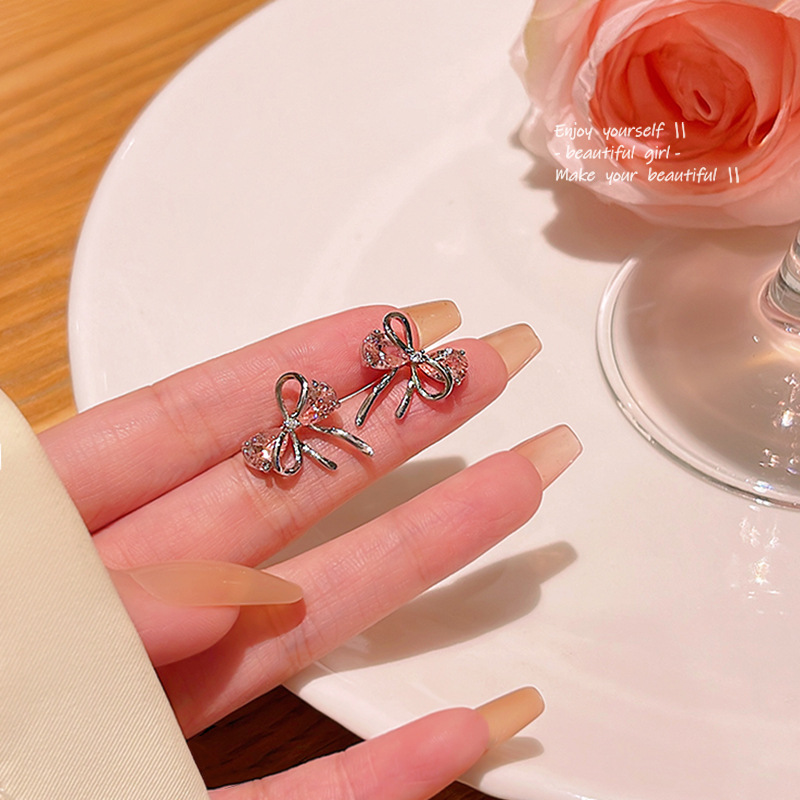 925 Silver Needle Super Sparkling pink Zircon bow earrings, a trendy and high-end design accessory for women on Instagram, a popular online celebrity Specification drawing