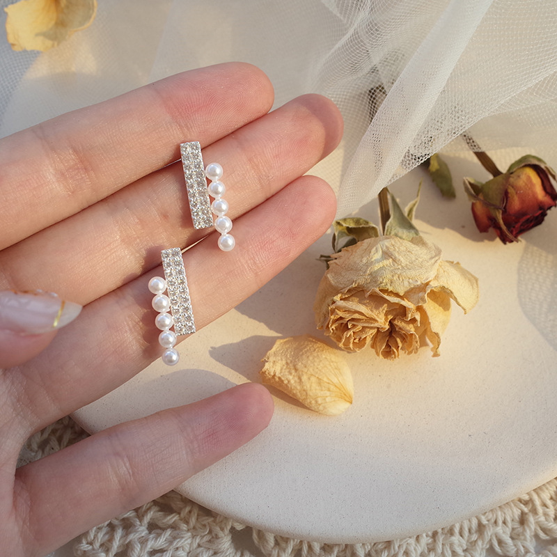 Japanese and Korean Instagram trendy and simple double-row diamond-encrusted pearl stud earrings for women, simple and versatile, high-end, light luxury and niche earrings details Picture