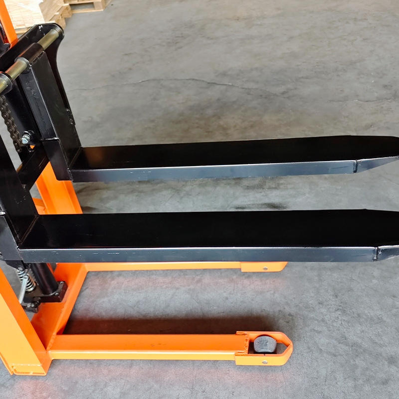 Huli HU-LIFT PC economical manual hydraulic stacker, material loading, lifting and handling forklift Application Scenario