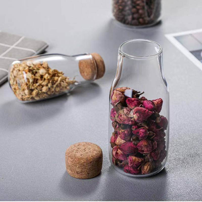 Cork stopper glass compartmentalized tea storage jar, transparent glass multi-specification spice and grain storage tea jar Application Scenario