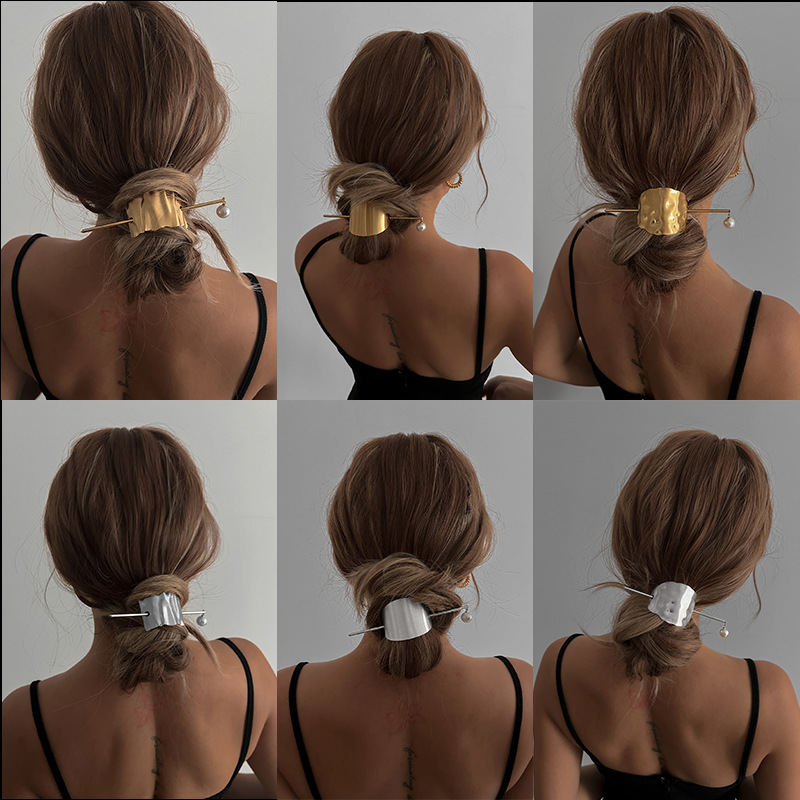The new European and American style pearl hair accessories are selling well across borders. The back of the head, the updo hairpin, and the niche irregular hairpin and headwear full figure