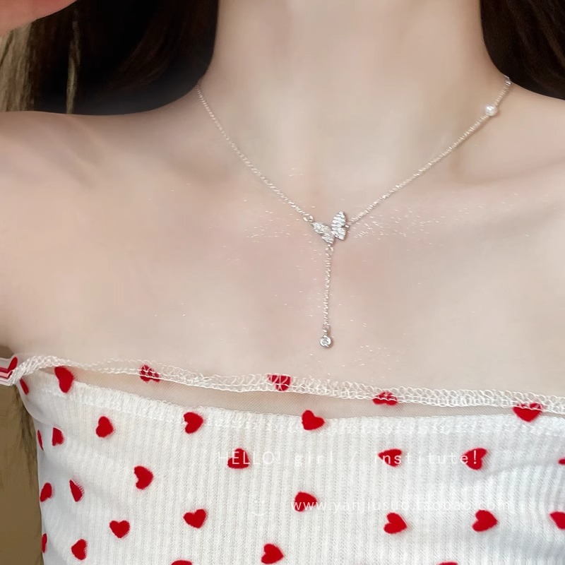 Butterfly tassel pendant necklace for Women, 2025 model, niche design, light luxury, simple and fashionable, versatile collarbone chain Application Scenario
