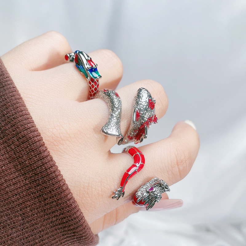 This retro and unique dragon-shaped irregular opening ring exudes a high-end feminine charm, is trendy and cool, and is versatile. It is an exquisite index finger ring Specification drawing