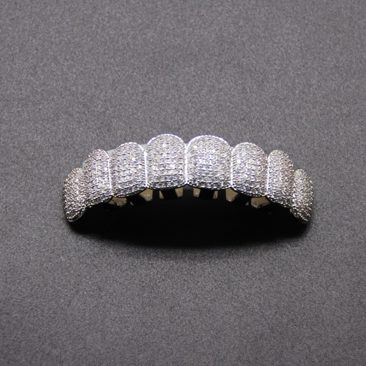 Halloween hip-hop costume dental accessories, super shiny micro-inlaid copper zircon gold dental sets, cool and trendy hip-hop rap accessories for men Application Scenario