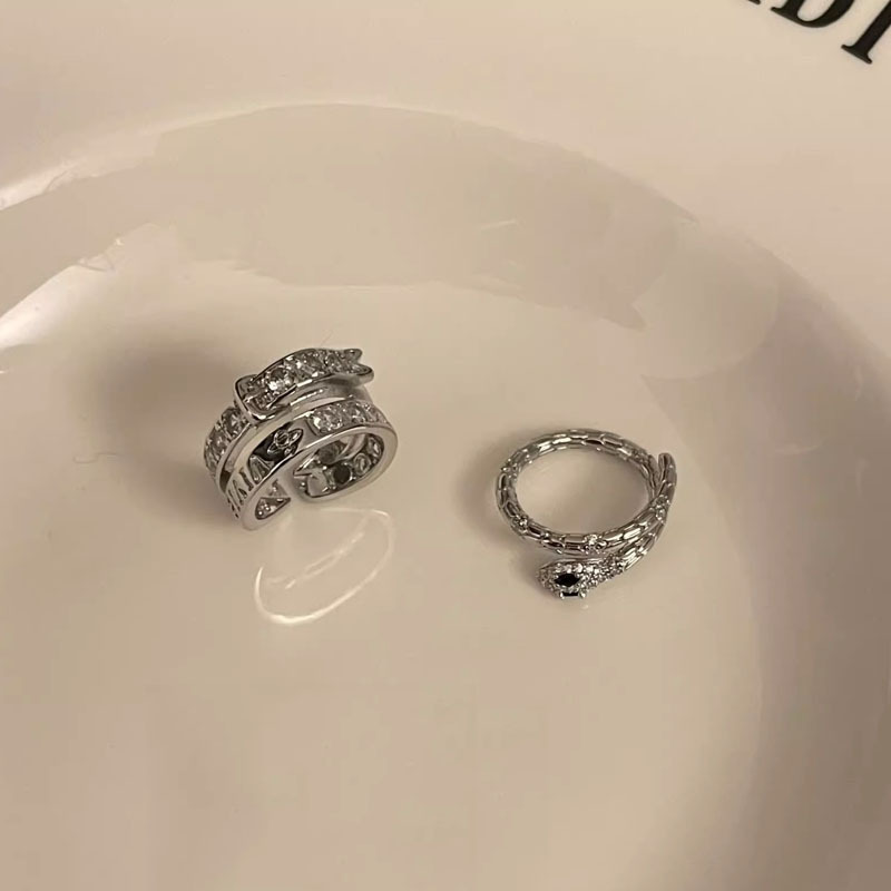 Cool double-layer leather lead zircon open ring for women, snake-shaped light luxury fashion, versatile ins cold style food ring Specification drawing