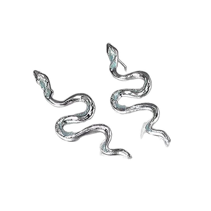 Snake-shaped earrings and stud earrings for women in 2025, with a cold and unique style, are versatile and suitable for the Snake Year zodiac design. This is a niche sweet and cool earpiece Item Picture