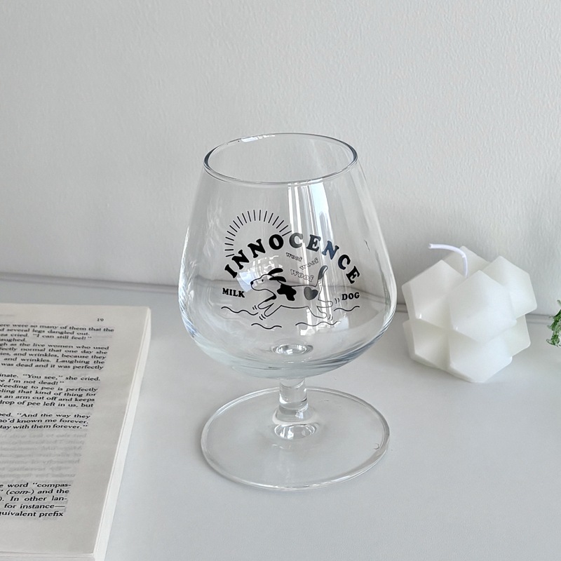 Homemade high-appearation-level inS-style girls' tall glass cups, large-capacity glass cups, water cups, coffee cups, cold drink milk cups Application Scenario