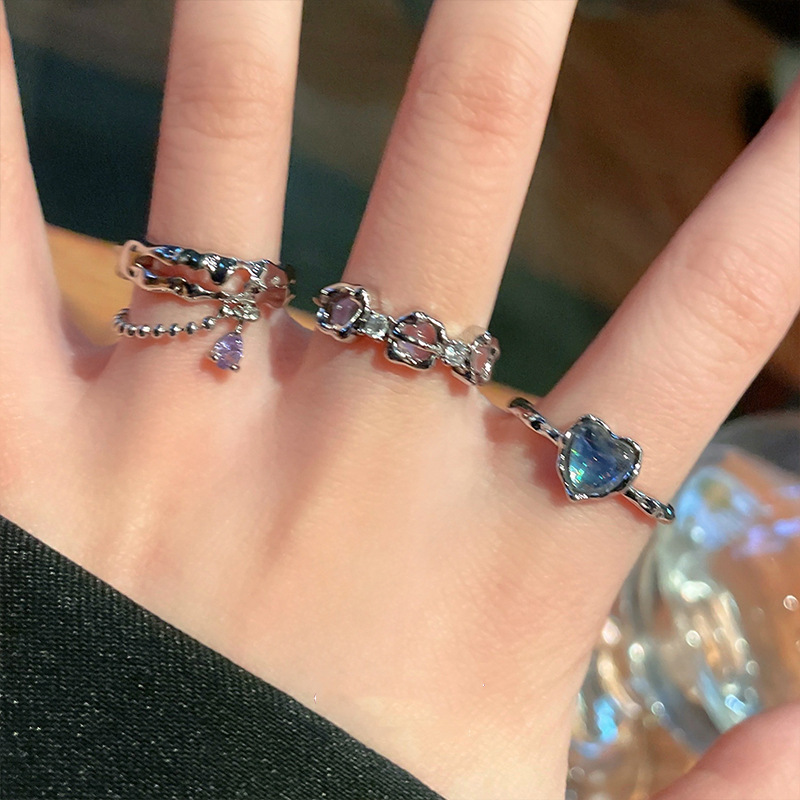 Heart-shaped lava moonstone ring for women on Instagram, a super ethereal and high-end ring with a niche open design, a new index finger ring Specification drawing