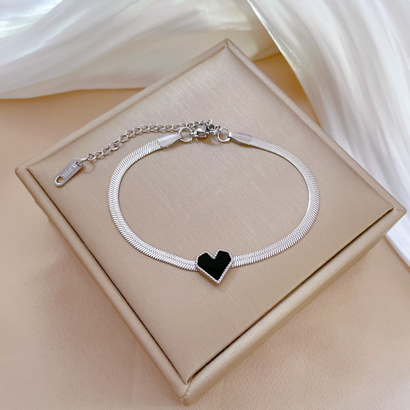 【 All-titanium Steel 】 Dongdaemun's unique heart-shaped snake chain, round bead, inner gold bracelet, female Internet celebrity, retro best friend Application Scenario