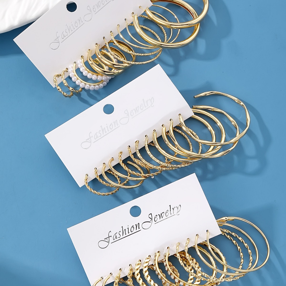 Youdaoplaceholder0 set European and American metal earrings, cross-border new ins earrings, gold C-shaped earrings with water diamonds for women Specification drawing