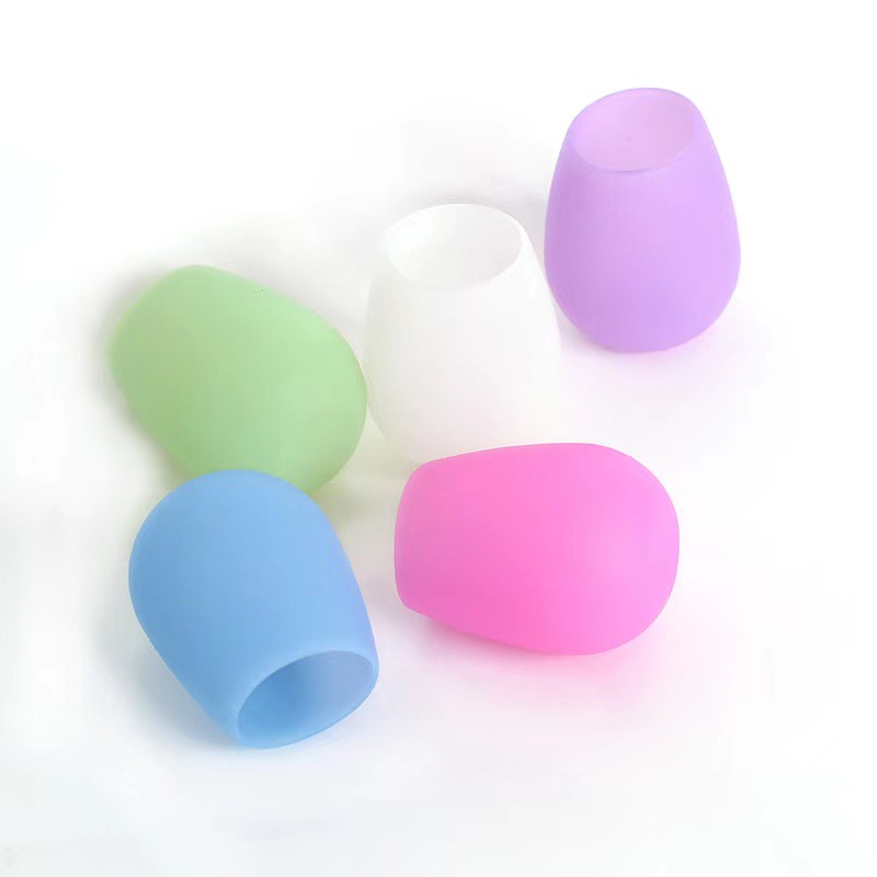 Food-grade portable cups, drinking cups, hotel mouthwash cups, silicone water cups, anti-drop travel and camping wine glasses Specification drawing