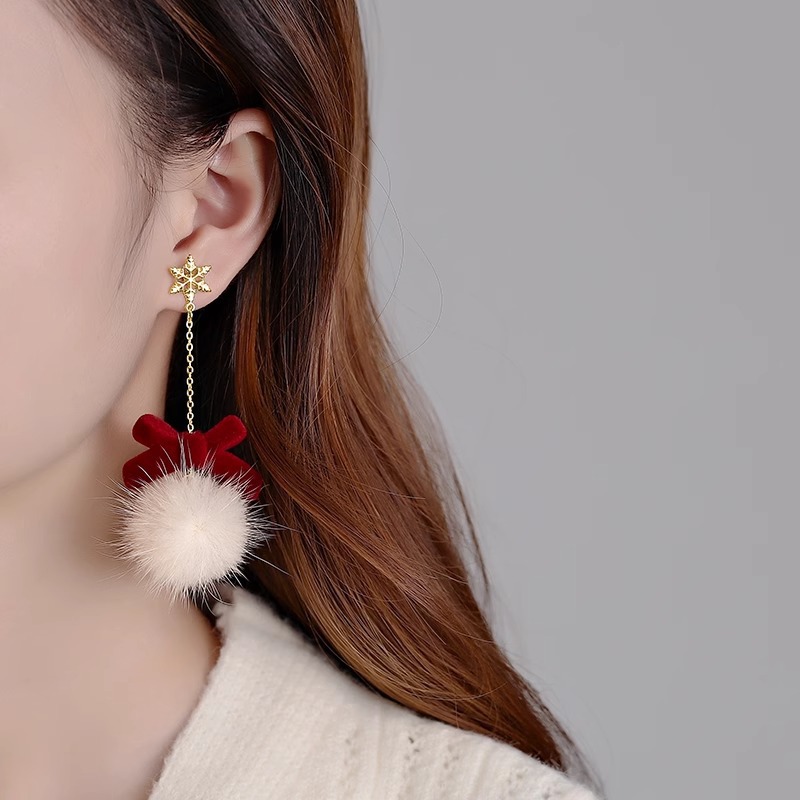 2025 New Spring Festival earrings, snowflake furball earrings, women's autumn and winter plush earrings, red bow earrings and stud earrings Specification drawing