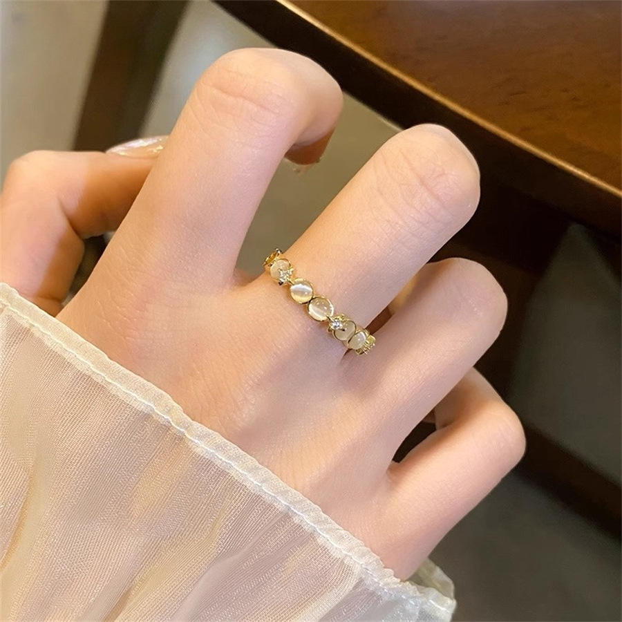French star cat's eye ring, a niche design for women with an open index finger ring, exudes a light luxury and high-end charm, and is a versatile ring details Picture