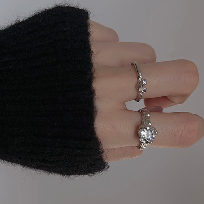 A trendy, sweet and cool, irregular-shaped zircon open ring with a unique and simple design for women Specification drawing