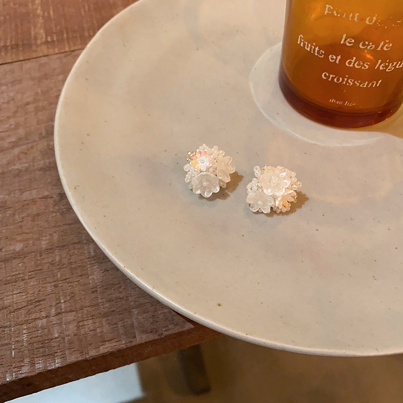 In 2025, the best-selling fresh and sweet flower earrings, spring and summer country-style atmosphere earrings, and niche high-end earrings Specification drawing