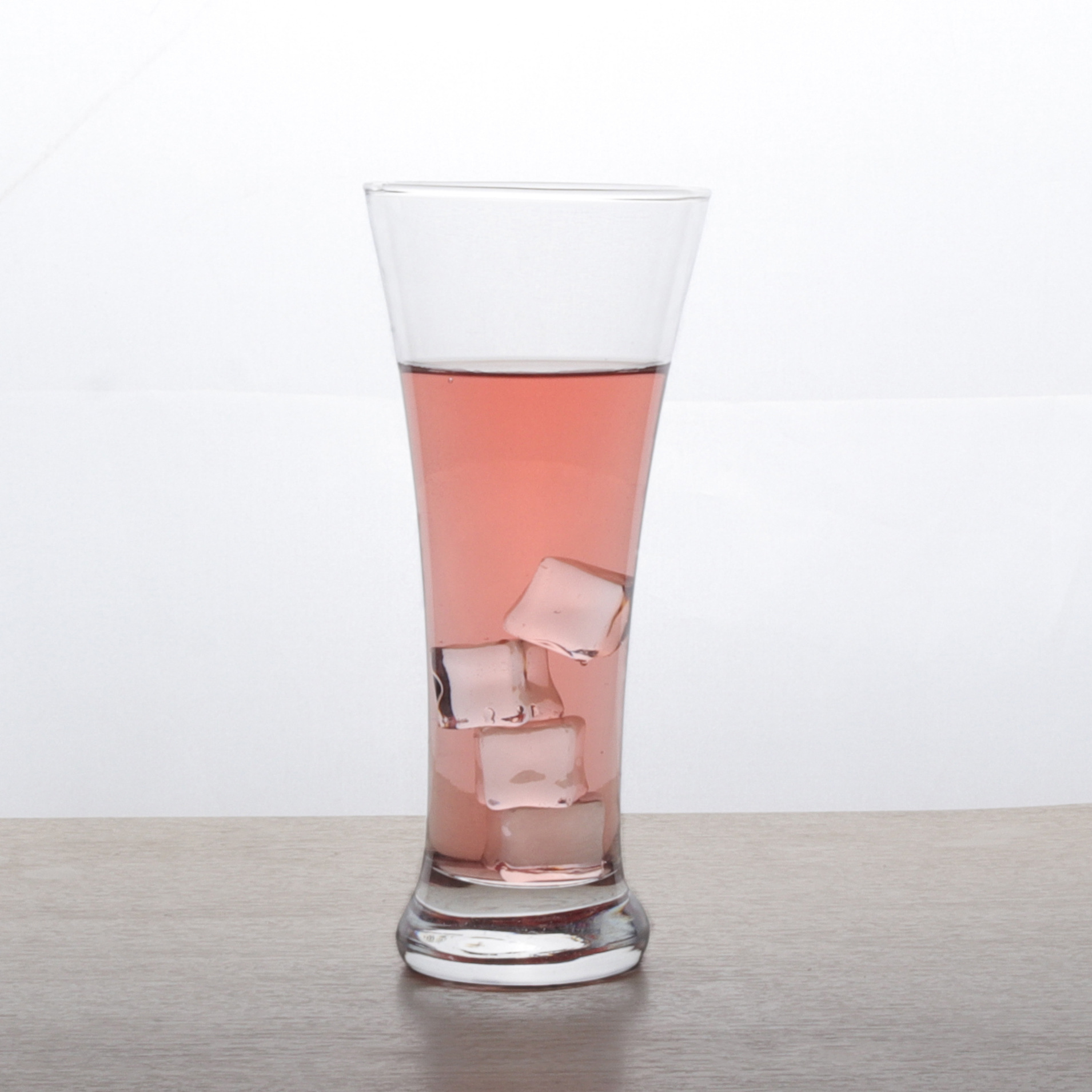 Craft beer glass, creative cinched waist draft beer glass, tall juice glass, personalized LOGO bar glass Application Scenario