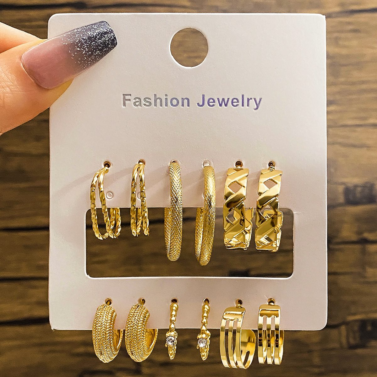 Cross-border source fashion commuting butterfly pearl stud earrings High-end metal earrings 9-pair earring set combination full figure