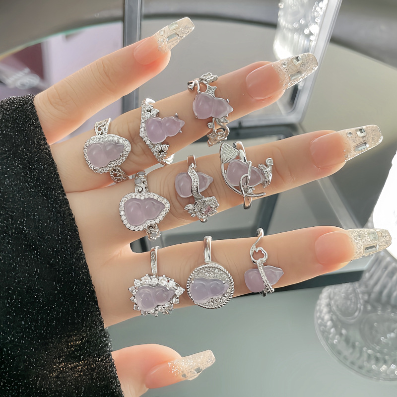A new Chinese-style retro high-end purple jade imitation gourd open ring, a sweet, cool, fashionable and individual ring with a feminine texture Application Scenario