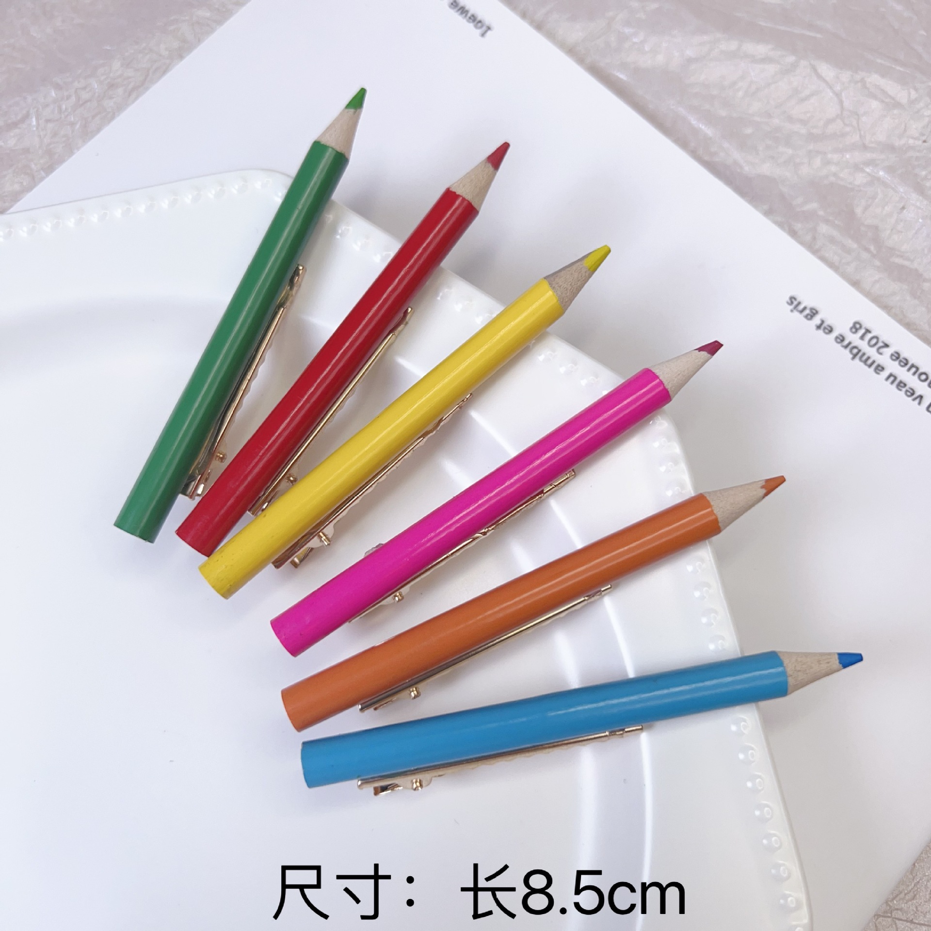 Creative and personalized pencil hairpins, cute girl, funny and interesting paintbrush, one-word clip, side hairpin, side clip clip full figure