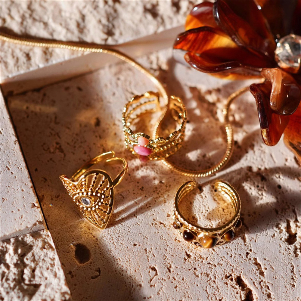 A mid-style heart multi-layer layered ring for women, a small European and American light luxury high-end, exquisite and versatile open index finger ring details Picture