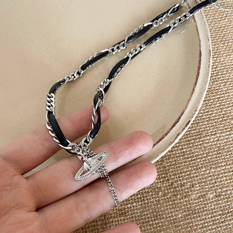 Sweet and cool black leather rope Saturn Planet necklace 2023 new style collarbone chain women's neck accessory necklace Application Scenario