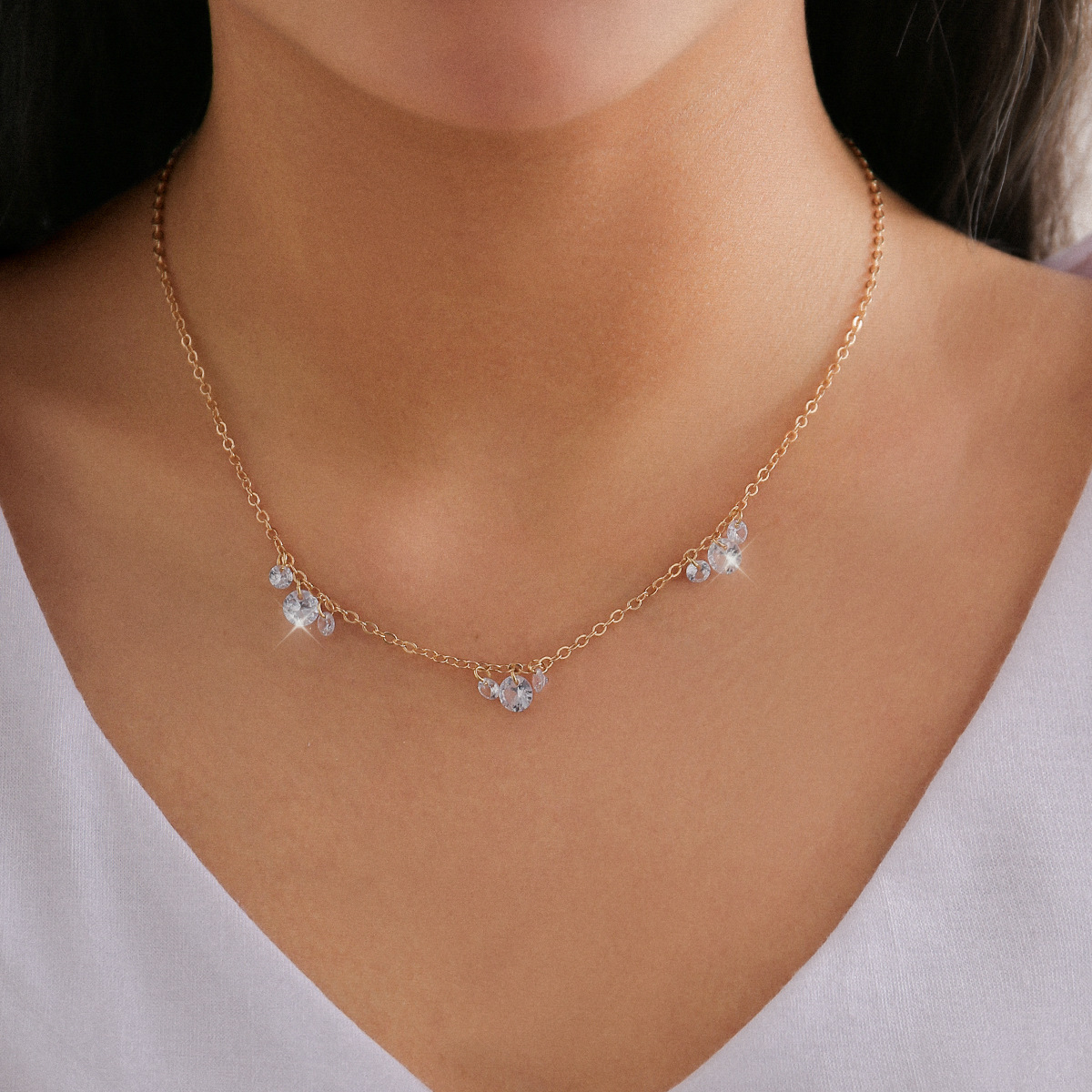 European and American cross-border jewelry, simple design sense, niche long collarbone chain necklace, sweet and cool, versatile, micro-inlaid rhinestone necklace Specification drawing