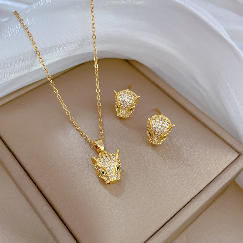 【 Titanium Steel 】 Leopard Head Full Diamond Necklace and earrings Set, Light luxury, slightly inset, personalized and elegant banquet earrings and necklaces combination Specification drawing